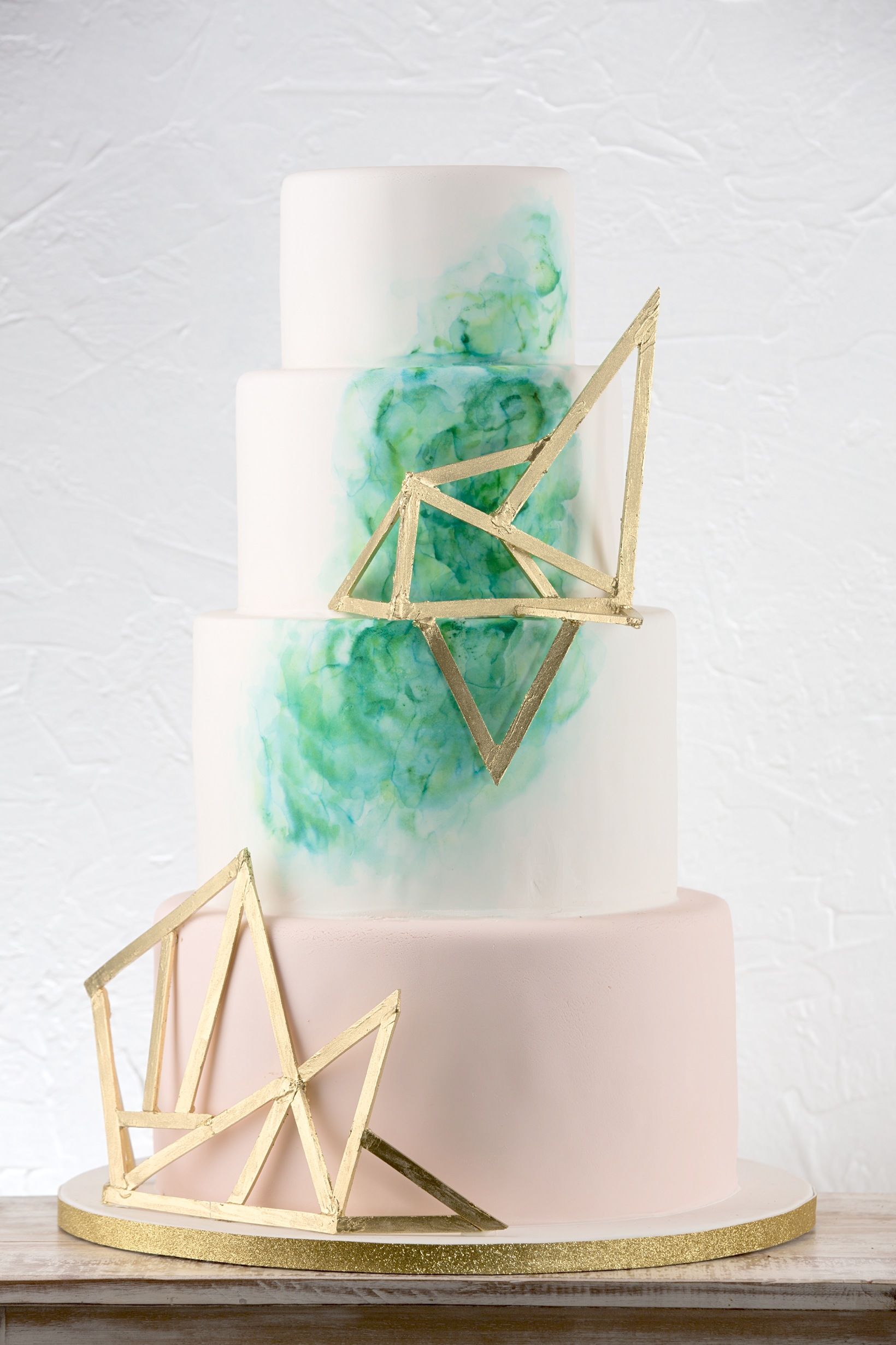 Свадебный торт геометрический