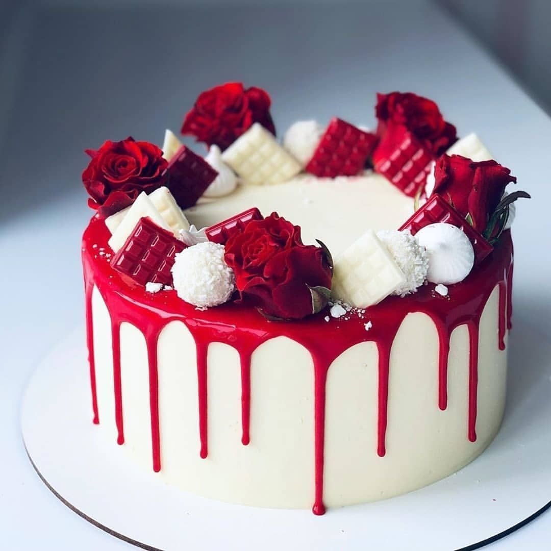 Фото детского торта красный бархат