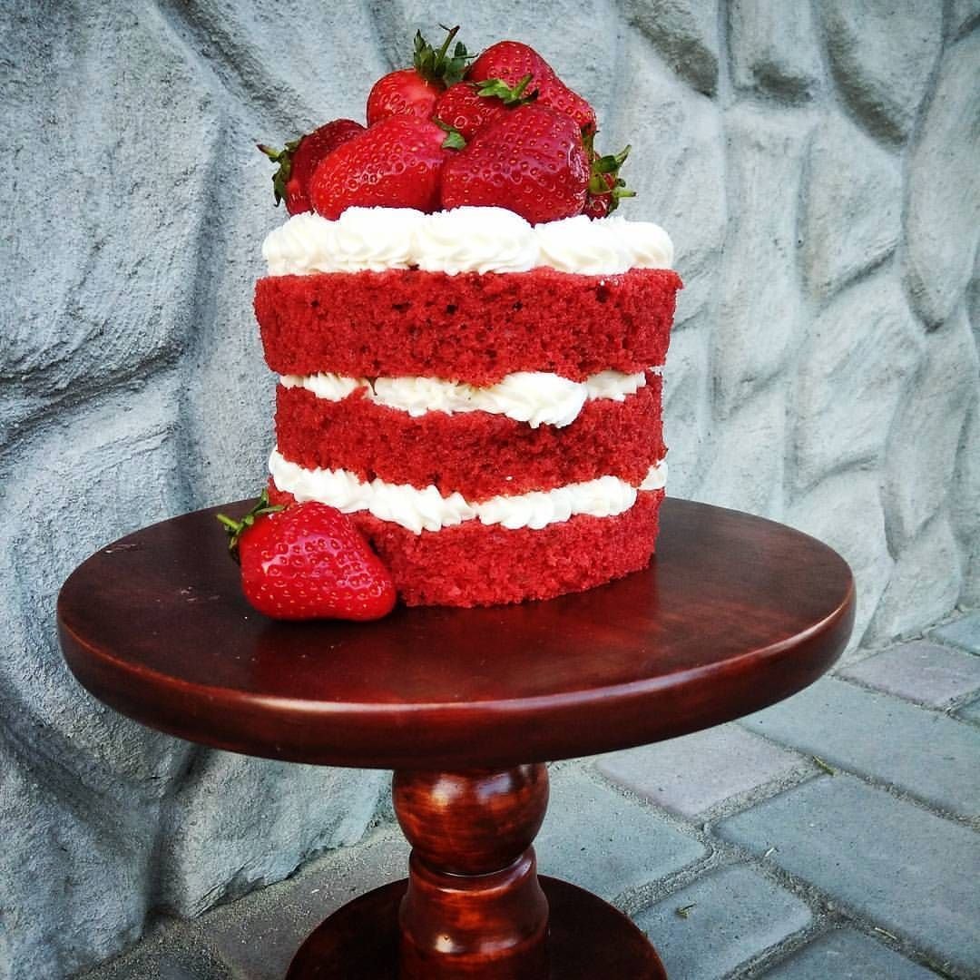 Торт с красной серединой