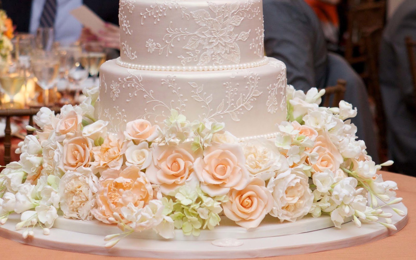 Свадебные композиции из тортов