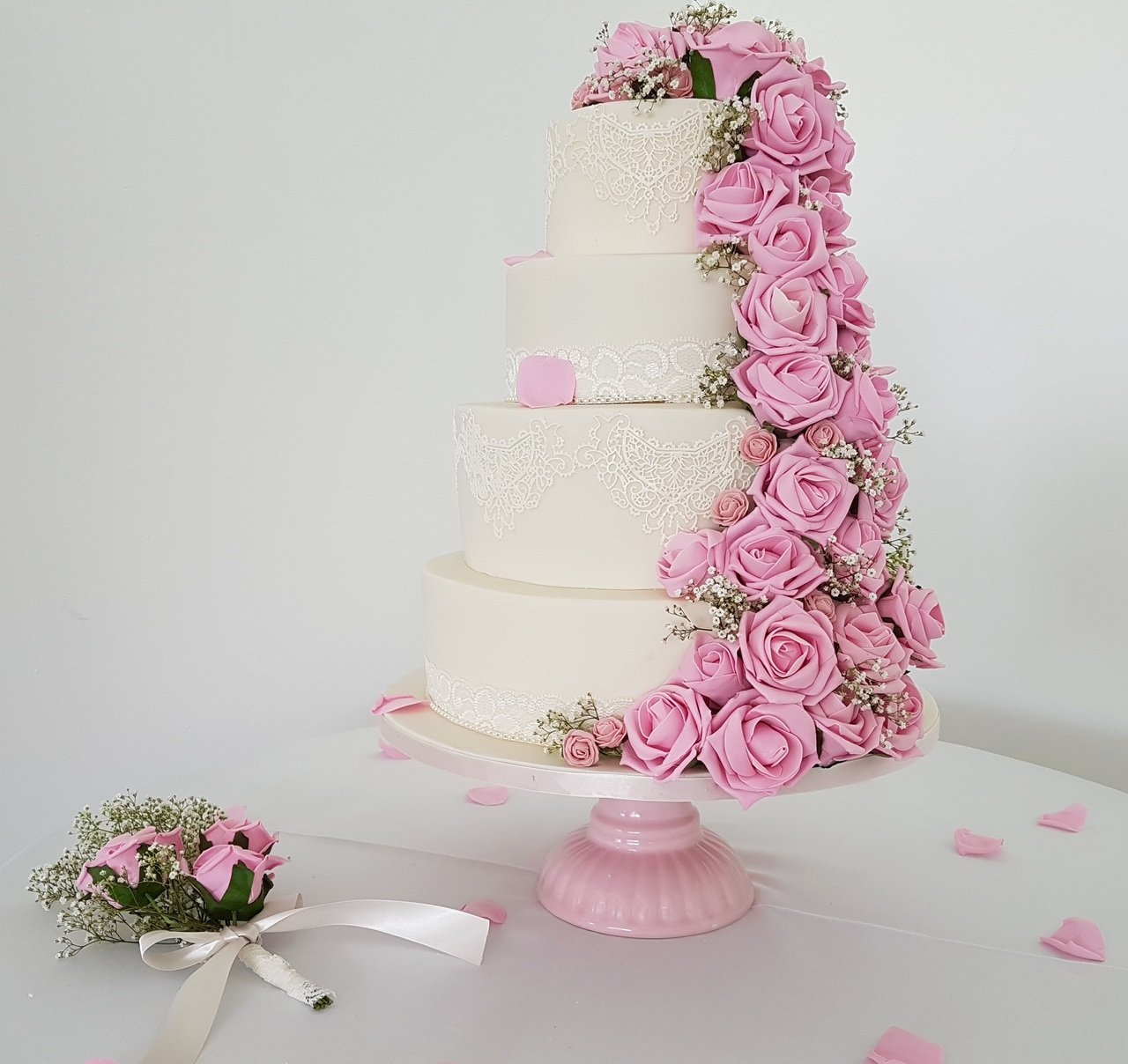 Красивые свадебные торты трехъярусные фото