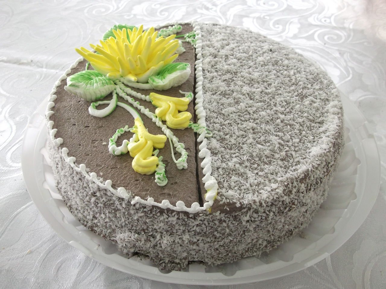 Киевский торт украшение кремом