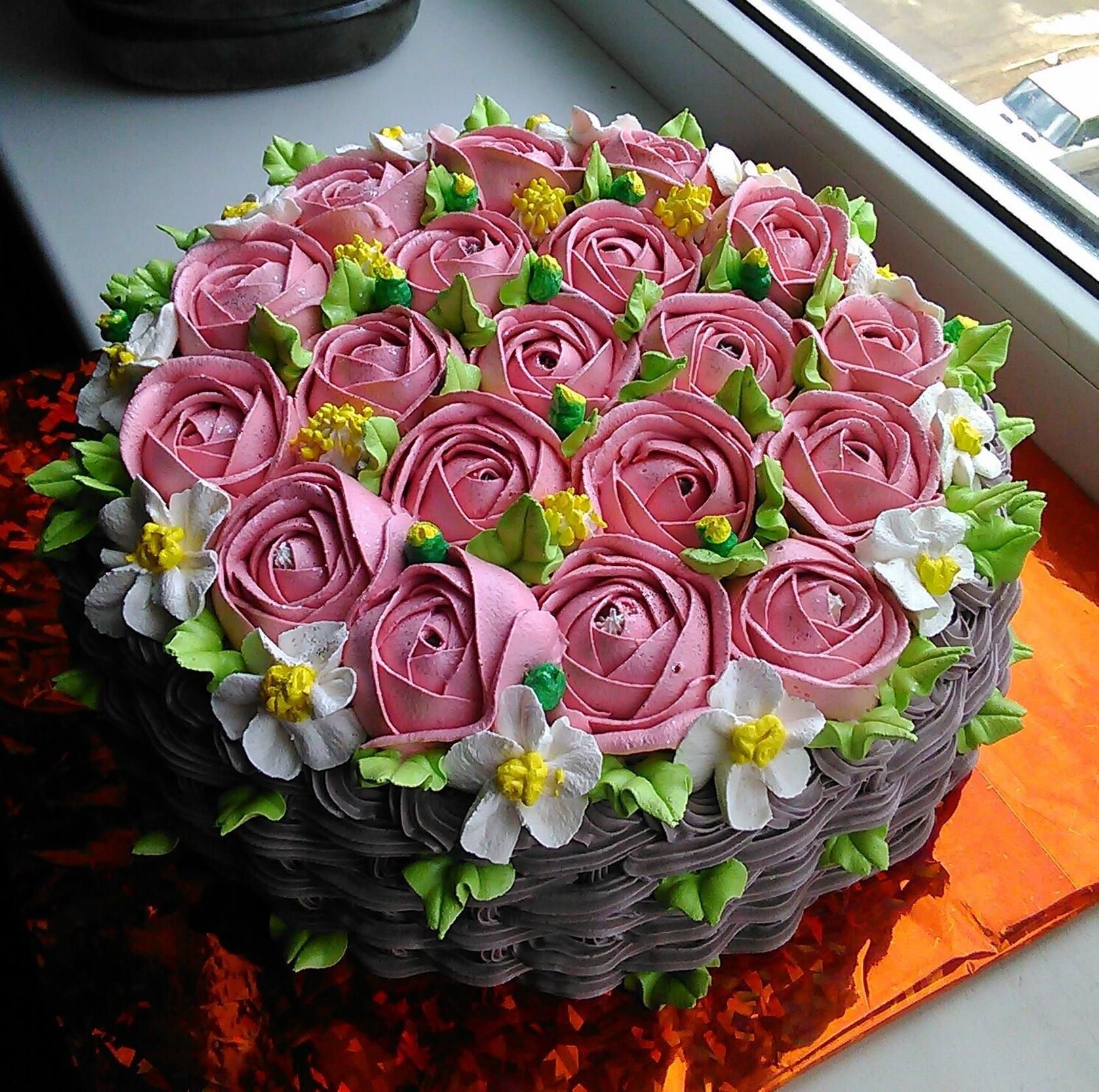 Фото тортов с масляными розами