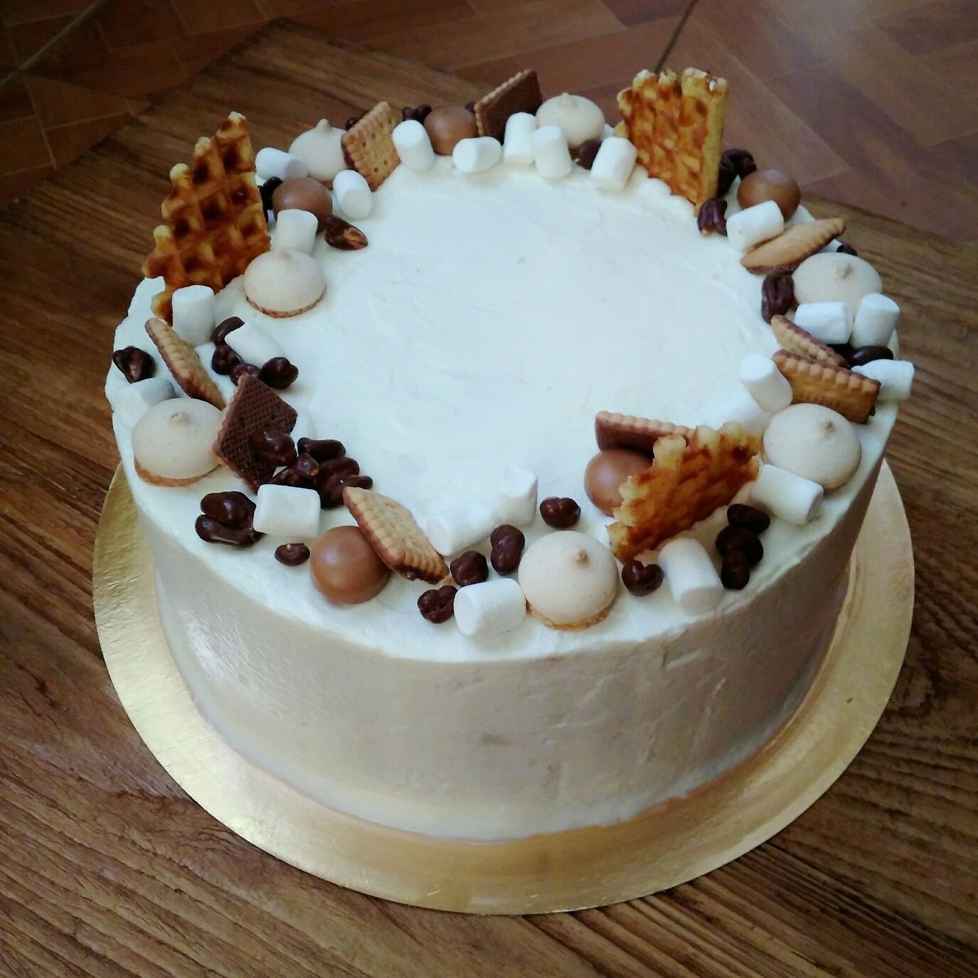 Декор торта с маршмеллоу