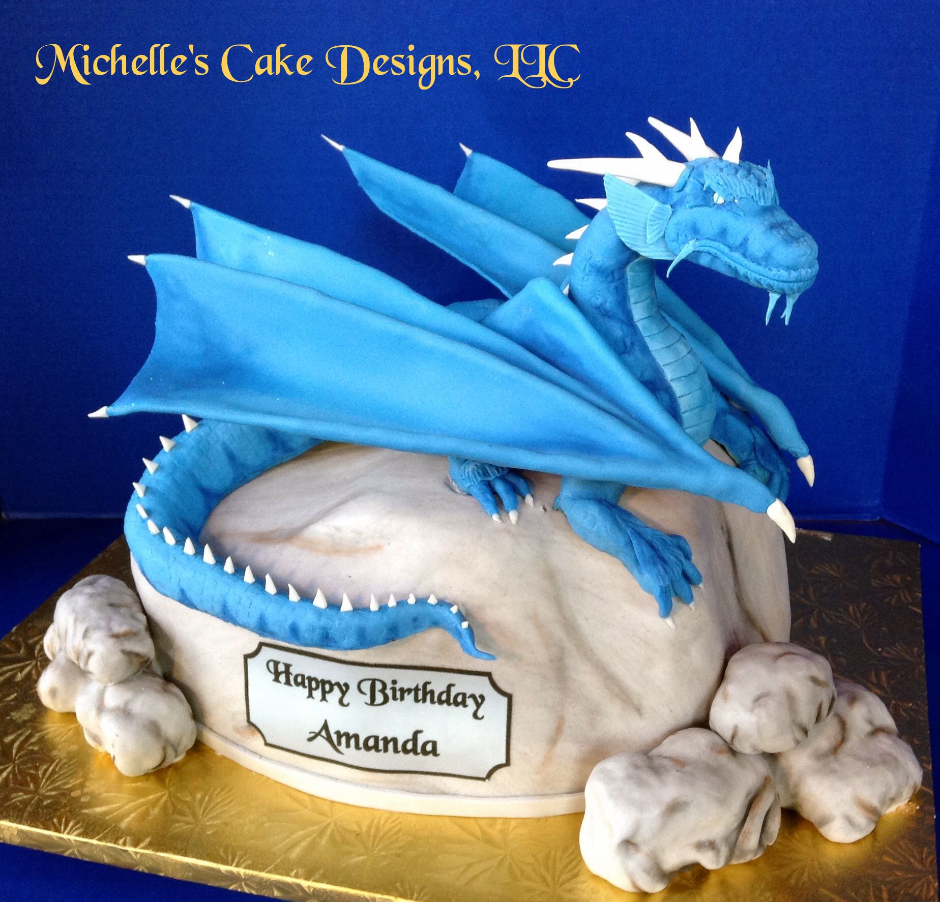 Торт с днем рождения дракон