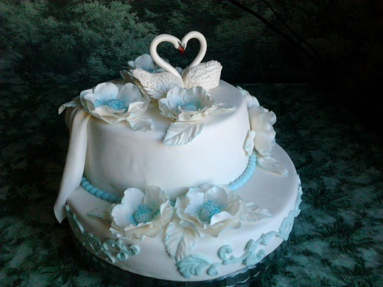Свадебный торт одноярусный с кольцами