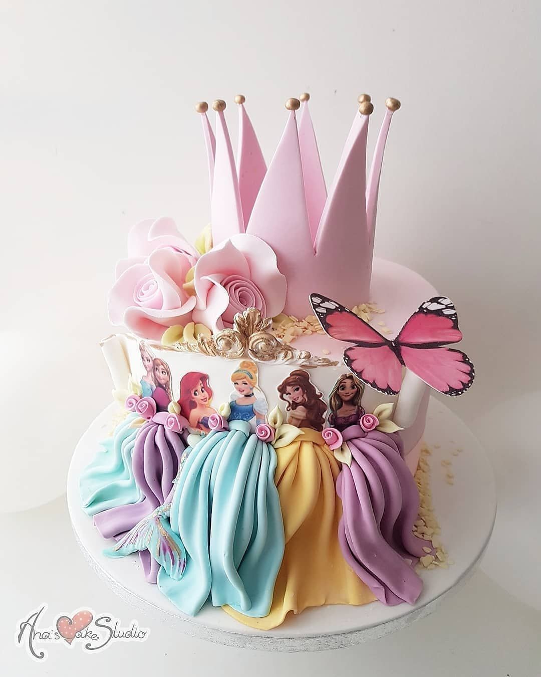 Торт для девочки с принцессой. Торт принцессы Бэлль Золушка. Торт с принцессами. Тортики с принцессами для девочек. Торт с принцессами для девочки.