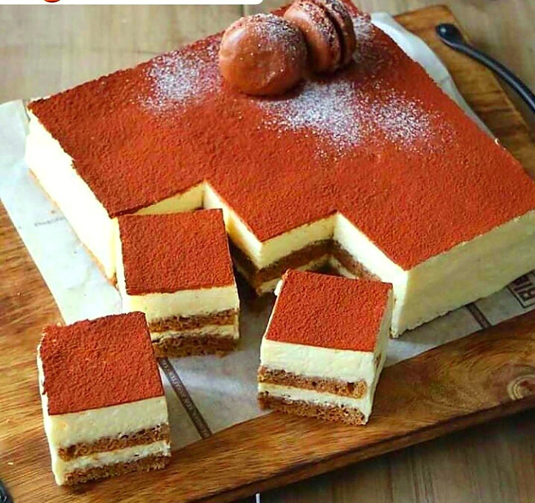Торт в духовке с верху