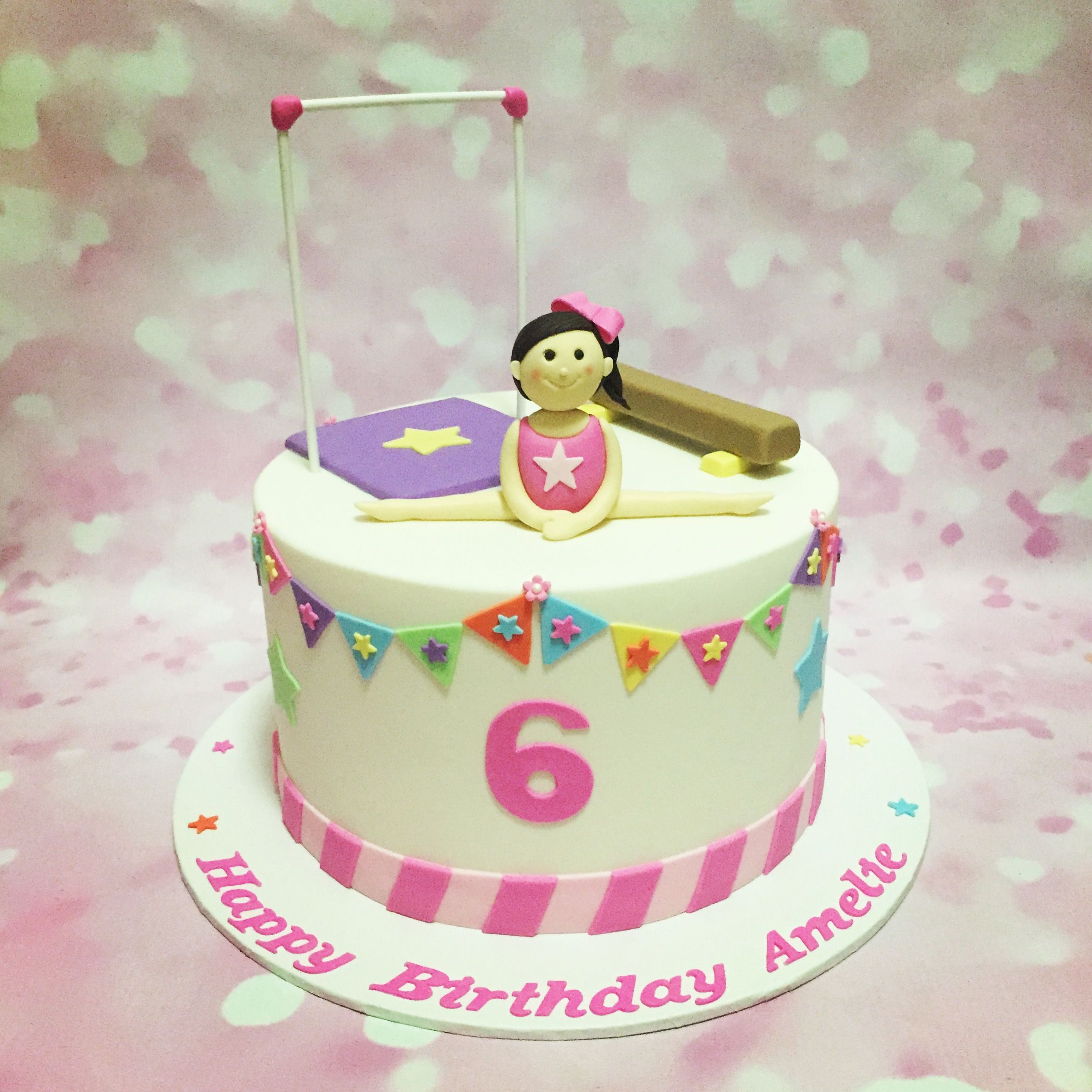 Торт для гимнастки. Торт гимнастика для девочки. Торт для гимнаста. Торт гимнастке на день рождения.
