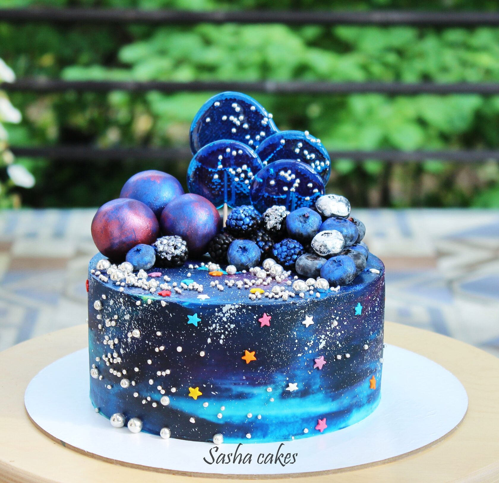 Космический торт на день рождения