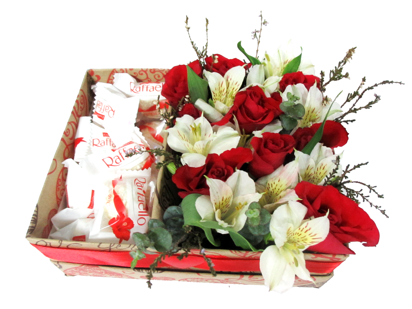 Живые цветы конфеты. Коробка с цветами и конфетами. Подарочные композиции цветов. Букет с конфетами и цветами. Композиция с цветами и конфетами.