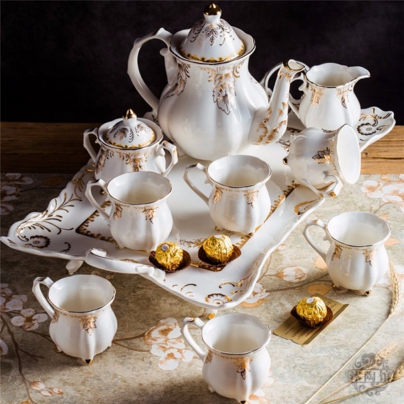 Чайный сервиз викторианской эпохи