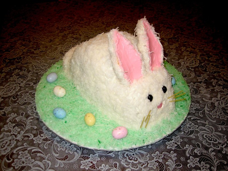 Торт с кроликом
