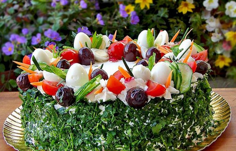 Праздничное украшение салатов на свадьбу