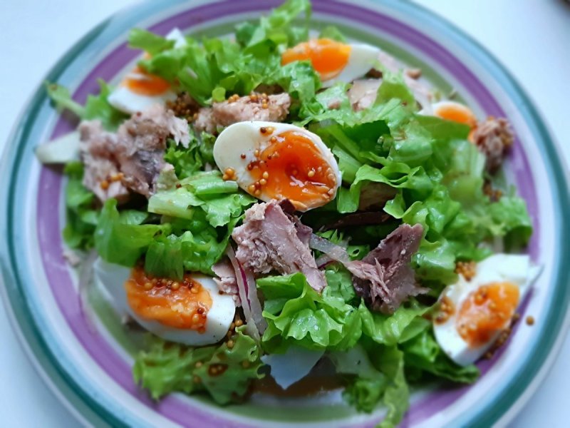 Кобб салат с тунцом