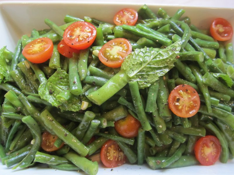 Салат из зеленой спаржевой фасоли