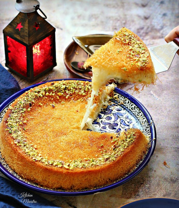 Турецкий десерт с сыром кюнефе