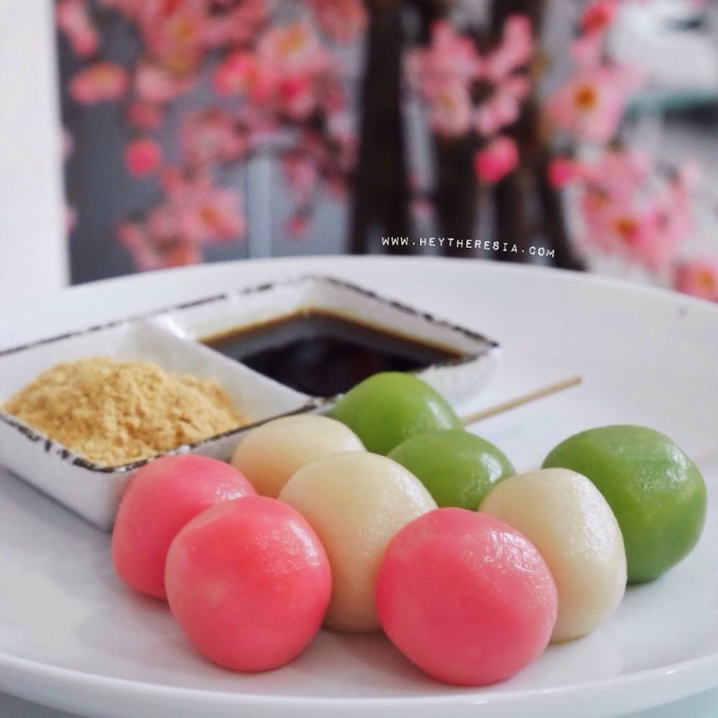 Японские сладости Ханами данго