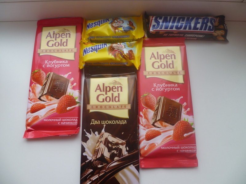Стопка шоколадок Альпен Гольд