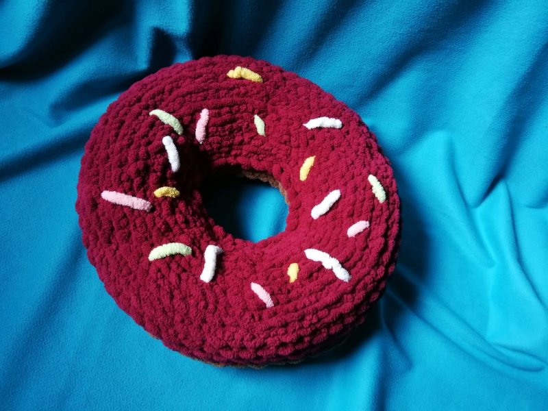 Ализе Пуффи пончик подушка
