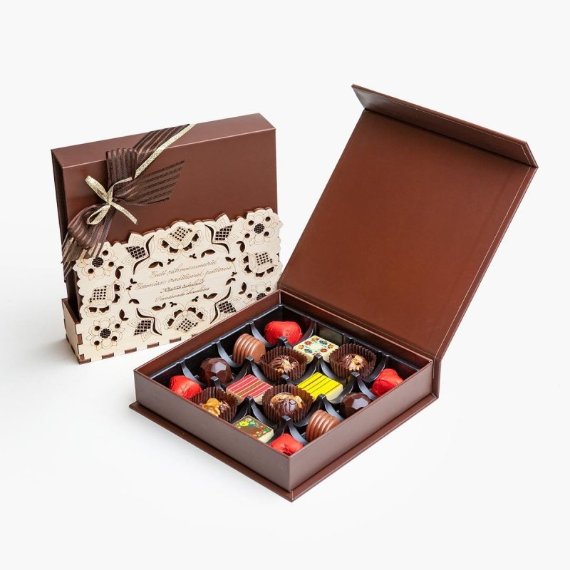 Шоколадные конфеты в коробках