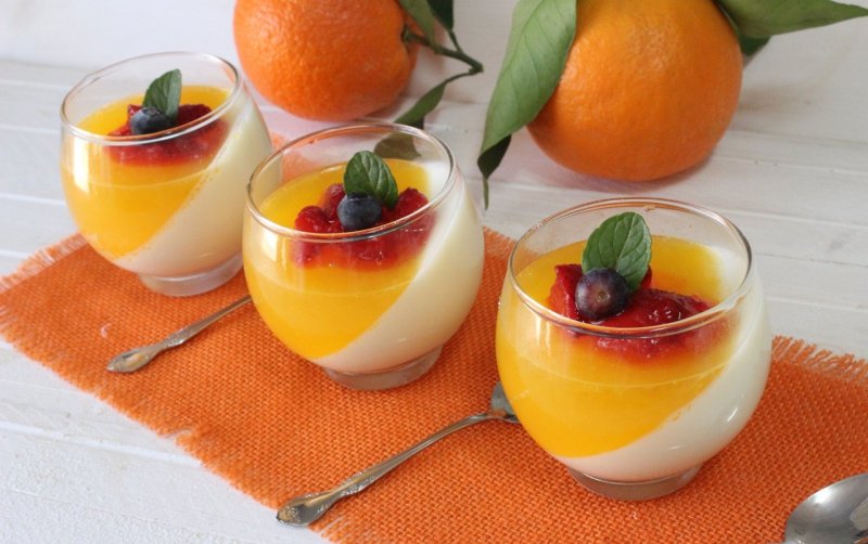 Десерт Парфе манго